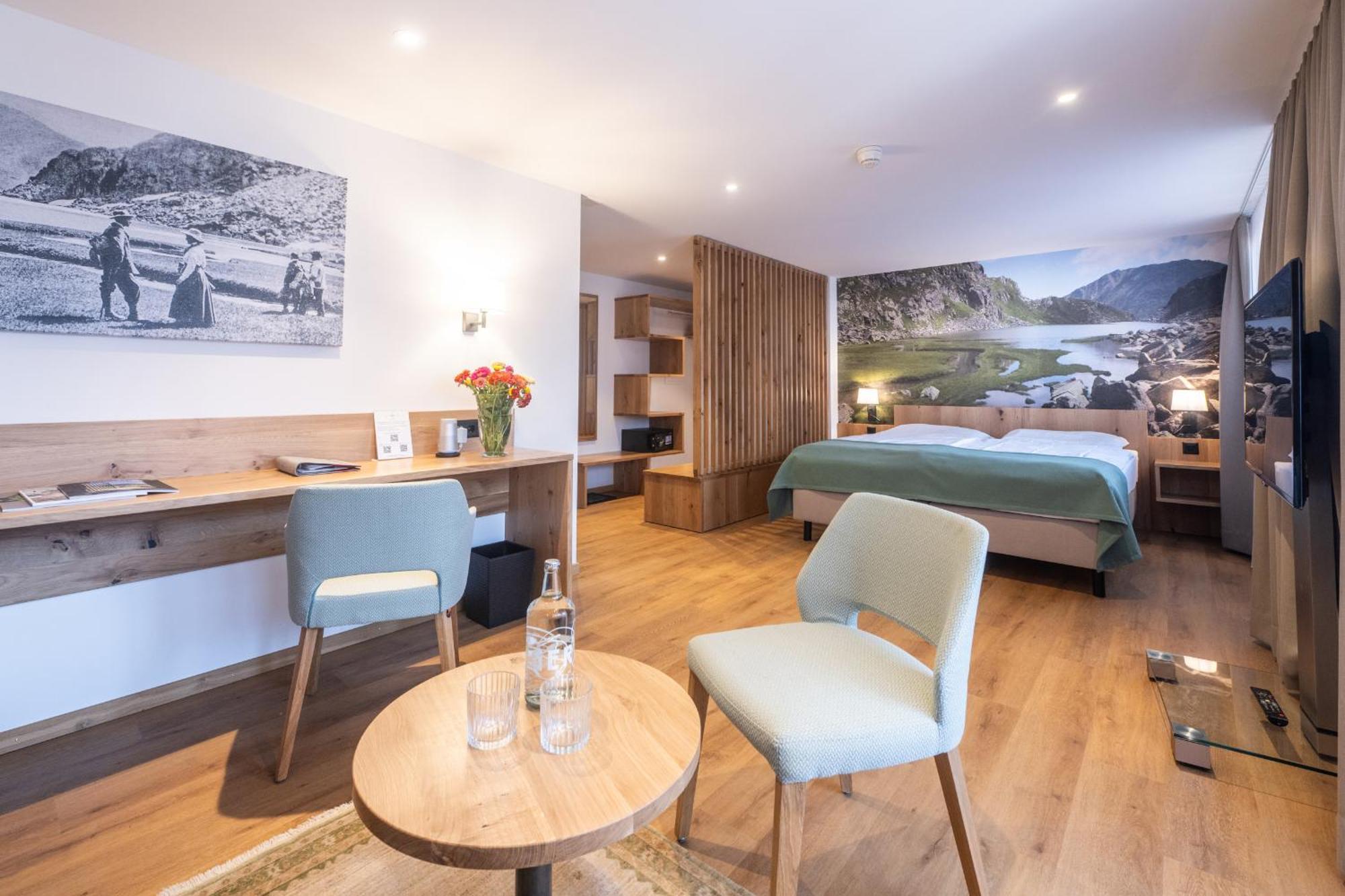 Hotel La Cruna Седрун Екстер'єр фото