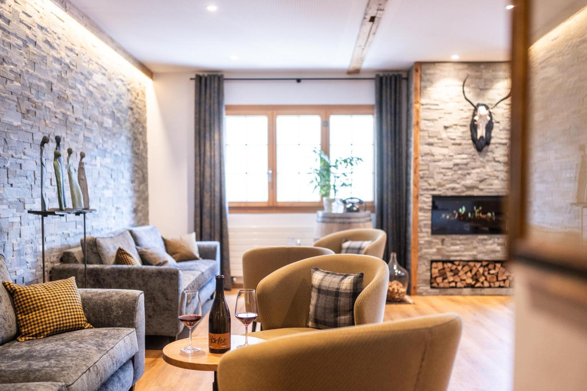 Hotel La Cruna Седрун Екстер'єр фото
