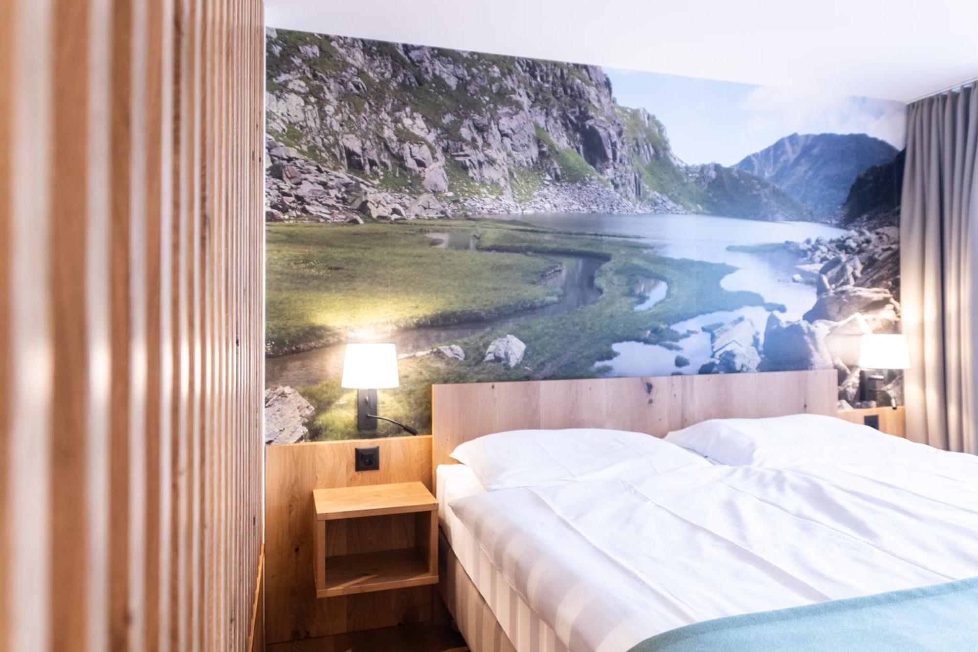 Hotel La Cruna Седрун Екстер'єр фото