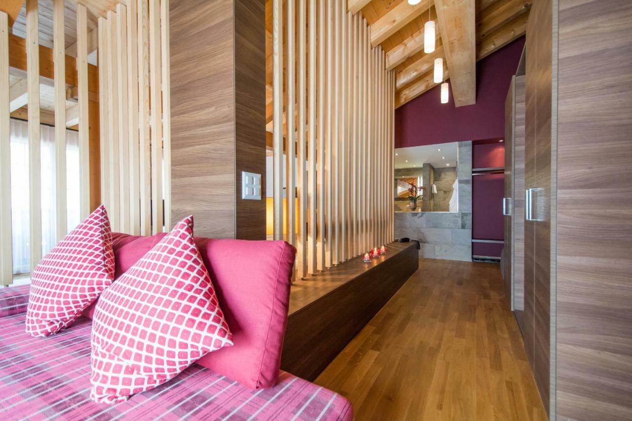 Hotel La Cruna Седрун Екстер'єр фото
