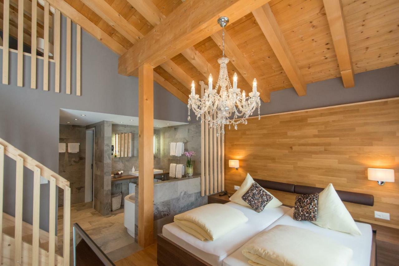 Hotel La Cruna Седрун Екстер'єр фото